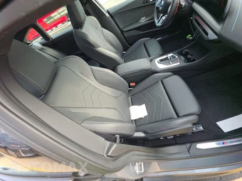2026 BMW 2 Series Gran Coupe M235 xDrive Sedan - miniatura 14