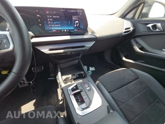 2026 BMW 2 Series Gran Coupe M235 xDrive Sedan - miniatura 17