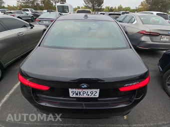 2026 BMW 3 Series Sedan 330i NA - miniatura 5