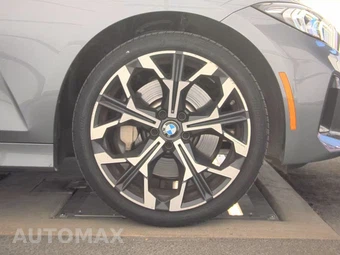 2026 BMW 3 Series Sedan 330i NA - miniatura 10