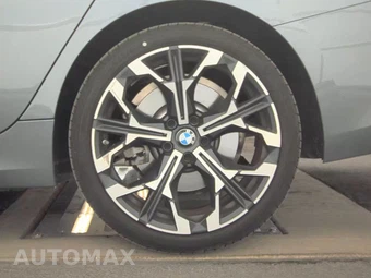 2026 BMW 3 Series Sedan 330i NA - miniatura 12