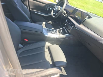 2026 BMW 3 Series Sedan 330i NA - miniatura 14
