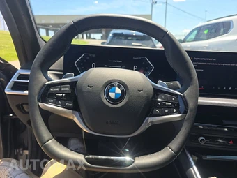 2026 BMW 3 Series Sedan 330i NA - miniatura 16