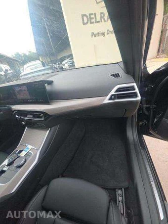 2026 BMW 3 Series Sedan 330i NA - miniatura 20