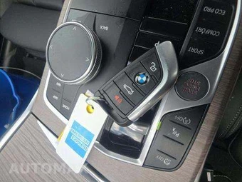 2026 BMW 3 Series Sedan 330i NA - miniatura 9