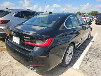 2026 BMW 3 Series Sedan 330i NA - miniatura 4
