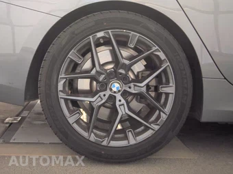 2026 BMW 3 Series Sedan 330i NA - miniatura 11