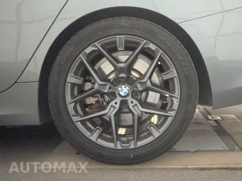 2026 BMW 3 Series Sedan 330i NA - miniatura 12