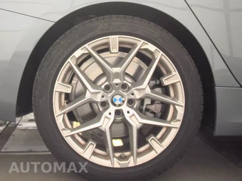 2026 BMW 3 Series Sedan 330i NA - miniatura 11