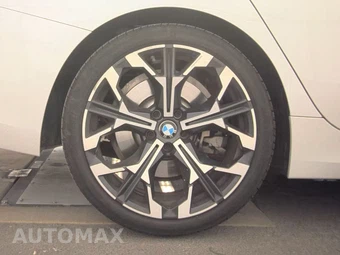 2026 BMW 3 Series Sedan 330i NA - miniatura 11