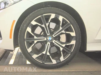 2026 BMW 3 Series Sedan 330i NA - miniatura 9
