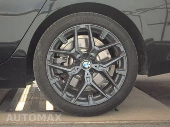 2026 BMW 3 Series Sedan 330i NA - miniatura 12