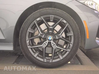 2026 BMW 3 Series Sedan 330i NA - miniatura 10