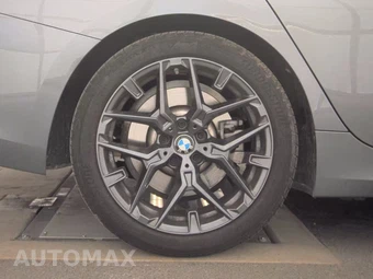 2026 BMW 3 Series Sedan 330i NA - miniatura 11
