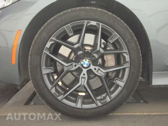 2026 BMW 3 Series Sedan 330i NA - miniatura 9