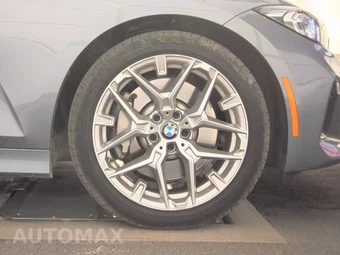 2026 BMW 3 Series Sedan 330i NA - miniatura 10