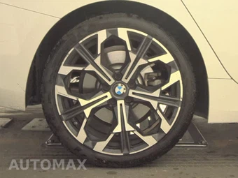 2026 BMW 3 Series Sedan 330i NA - miniatura 11