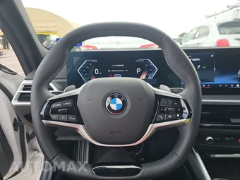 2026 BMW 3 Series Sedan 330i NA - miniatura 16