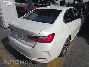 2026 BMW 3 Series Sedan 330i NA - miniatura 4