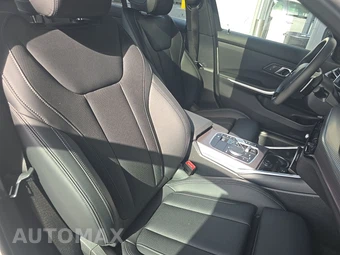 2026 BMW 3 Series Sedan 330i NA - miniatura 8