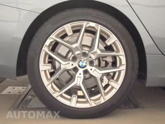 2026 BMW 3 Series Sedan 330i NA - miniatura 11
