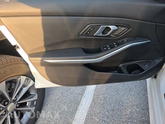 2026 BMW 3 Series Sedan 330i NA M SPORT LINE - miniatura 15