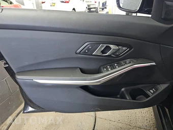 2026 BMW 3 Series Sedan 330i xDrive M SPORT LINE - miniatura 9