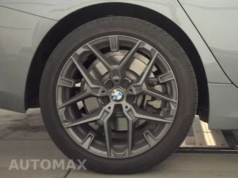 2026 BMW 3 Series Sedan 330i xDrive NA - miniatura 11