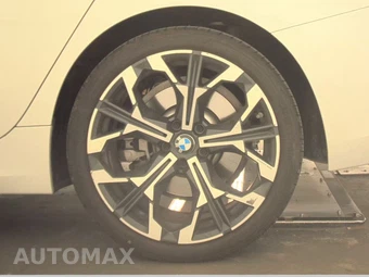 2026 BMW 3 Series Sedan 330i xDrive NA - miniatura 12