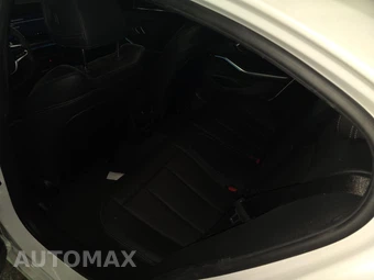 2026 BMW 3 Series Sedan 330i xDrive NA - miniatura 19