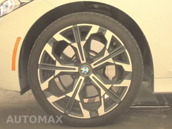 2026 BMW 3 Series Sedan 330i xDrive NA - miniatura 9