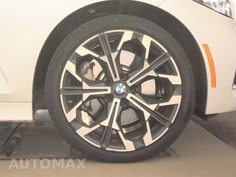 2026 BMW 3 Series Sedan 330i xDrive NA - miniatura 10