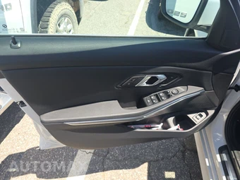 2026 BMW 3 Series Sedan 330i xDrive NA - miniatura 15