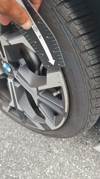 2026 BMW 3 Series Sedan 330i xDrive NA - miniatura 27