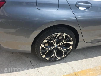 2026 BMW 3 Series Sedan 330i xDrive NA - miniatura 10