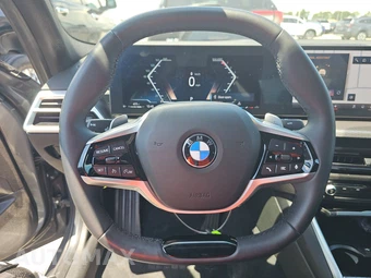 2026 BMW 3 Series Sedan 330i xDrive NA - miniatura 16