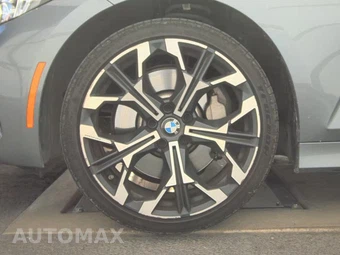 2026 BMW 3 Series Sedan 330i xDrive NA - miniatura 9