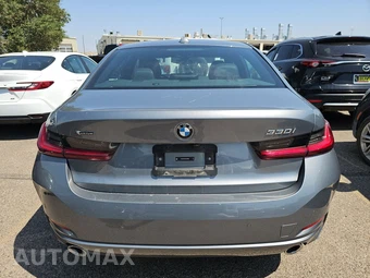 2026 BMW 3 Series Sedan 330i xDrive NA - miniatura 5