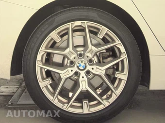 2026 BMW 3 Series Sedan 330i xDrive NA - miniatura 11