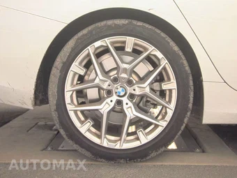2026 BMW 3 Series Sedan 330i xDrive NA - miniatura 11