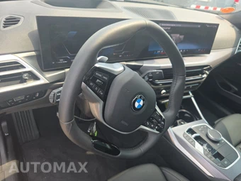 2026 BMW 3 Series Sedan 330i xDrive NA - miniatura 10