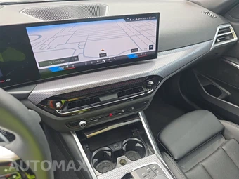 2026 BMW 3 Series Sedan 330i xDrive NA - miniatura 17