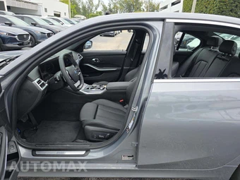 2026 BMW 3 Series Sedan 330i xDrive NA - miniatura 3
