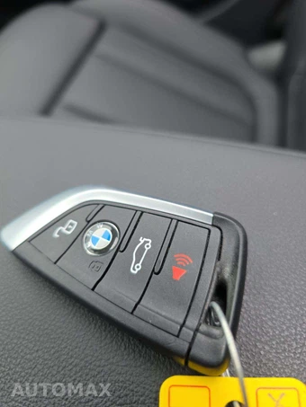2026 BMW 3 Series Sedan 330i xDrive NA - miniatura 5