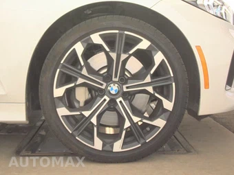2026 BMW 3 Series Sedan 330i xDrive NA - miniatura 10