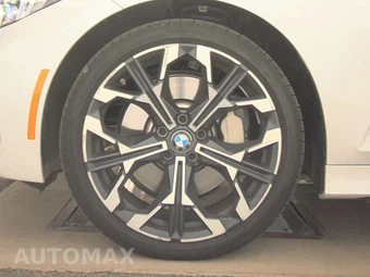 2026 BMW 3 Series Sedan 330i xDrive NA - miniatura 9