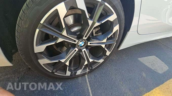 2026 BMW 3 Series Sedan 330i xDrive NA - miniatura 25