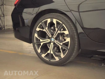 2026 BMW 3 Series Sedan 330i xDrive NA - miniatura 11