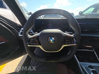 2026 BMW 3 Series Sedan 330i xDrive NA - miniatura 10