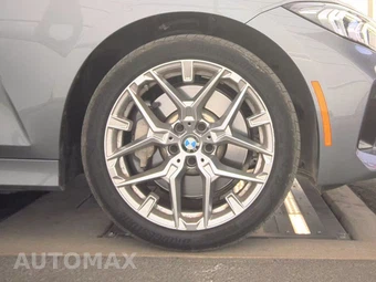 2026 BMW 3 Series Sedan 330i xDrive NA - miniatura 10